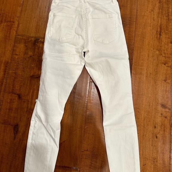 Good American white denim pants - Picture 2 of 3